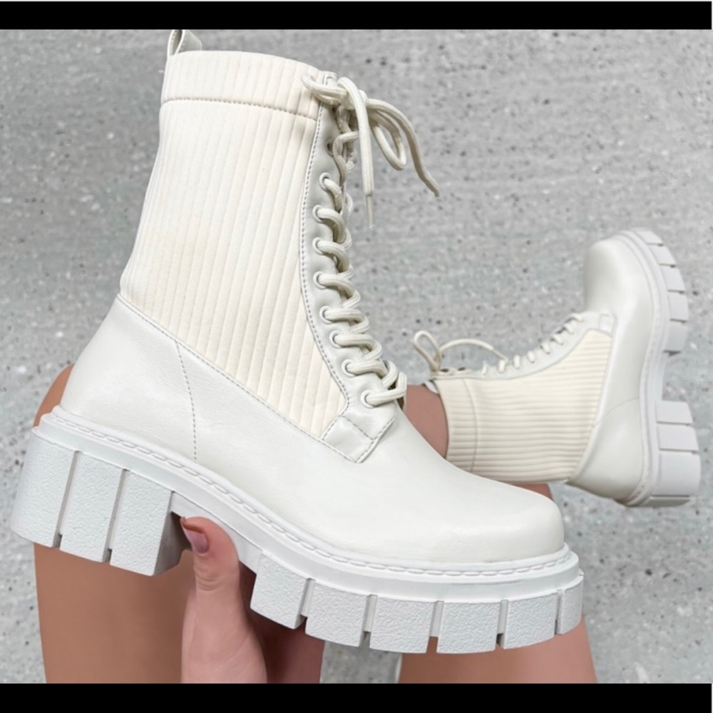 TAYLA CREAM KNIT LACE UP CHUNKY ANKLE BOOTS